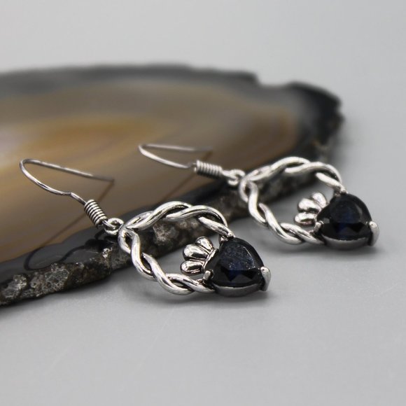 Jewelry - Jewelry Claddagh earrings Irish symbol of love loyalty friendship silver new